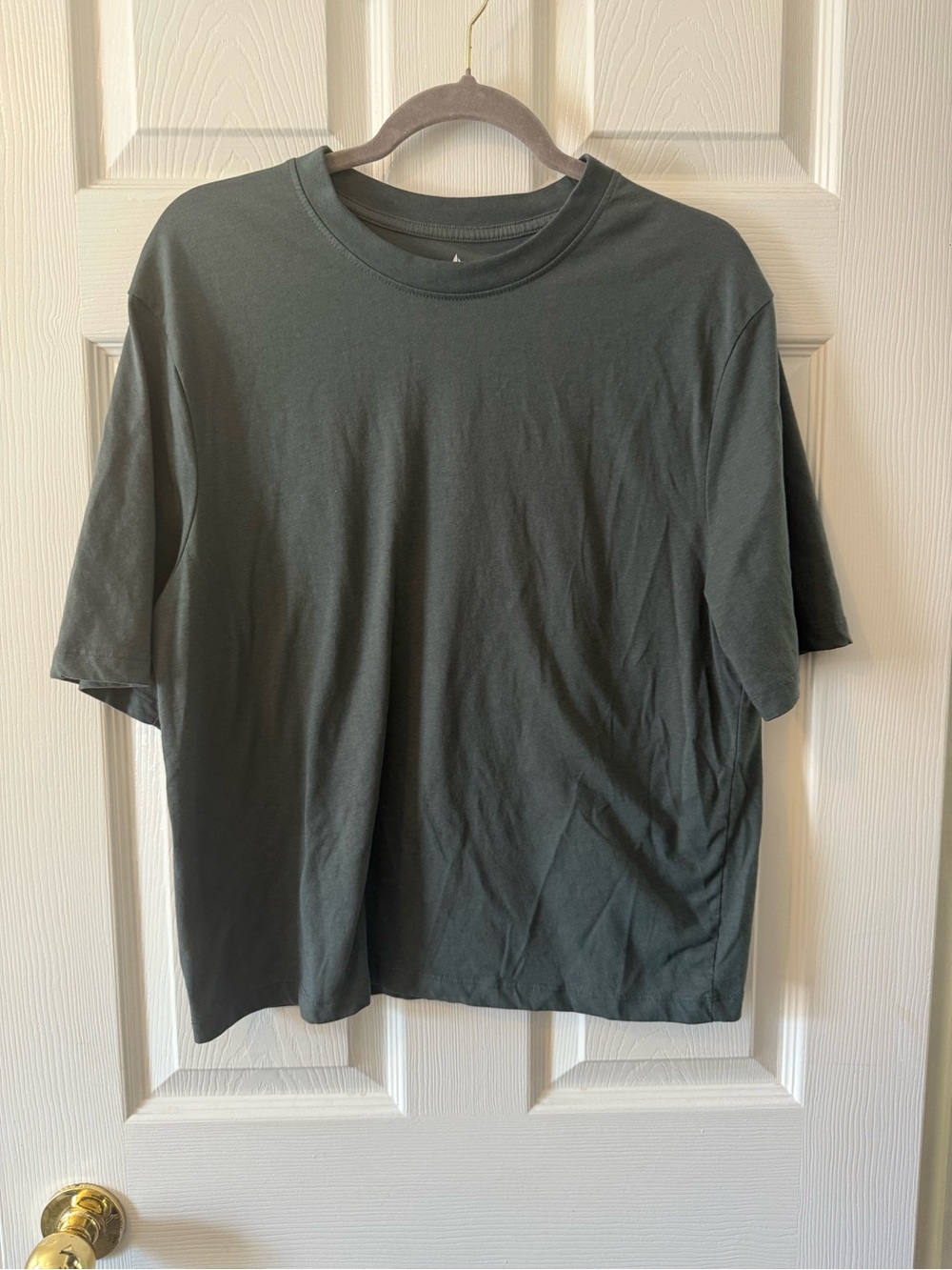 Relaxed Crew Neck Tee in Olive